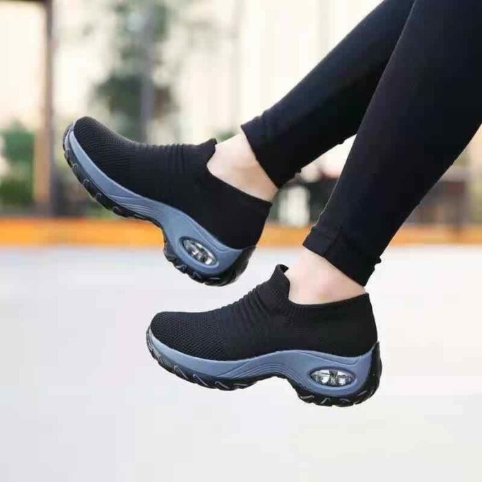 Fashion Breathable Sneakers - Black
