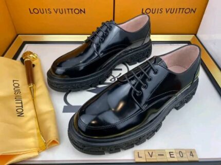 Louis Vuitton Quality Lace Up Shoes
